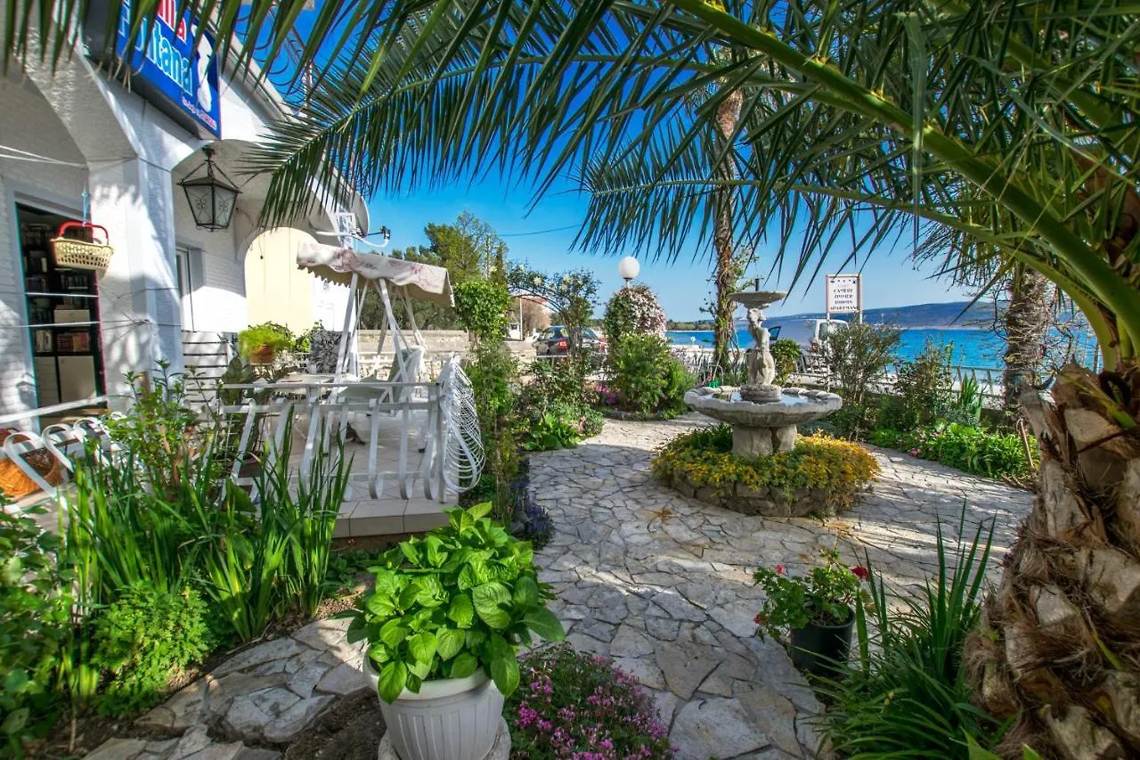 Villa Fontana Starigrad Paklenica Chorvatsko