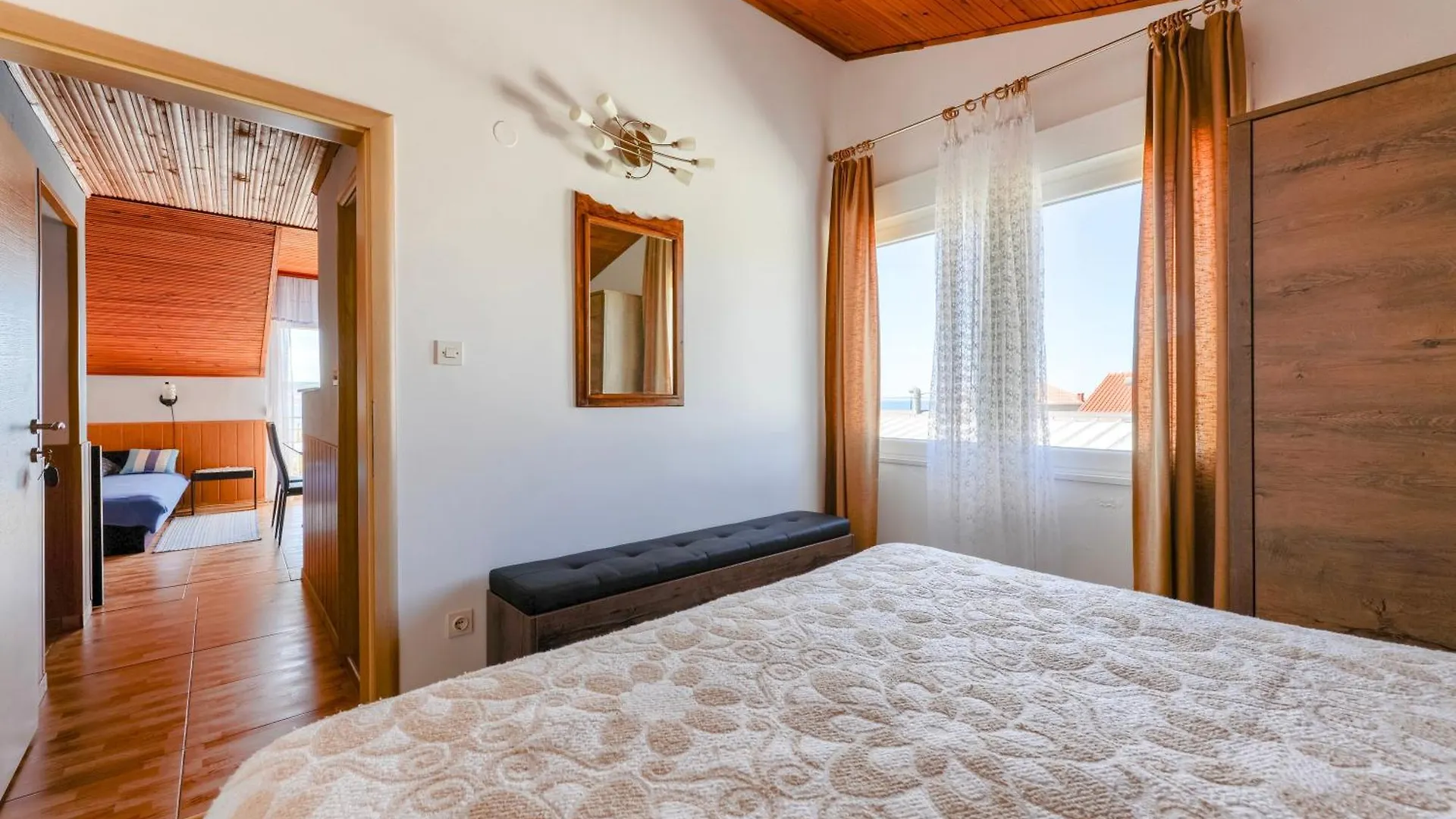 *** Casa de hóspedes Villa Fontana Starigrad Paklenica Croácia